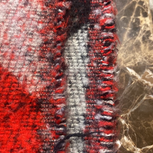 Scarf - Picture 3 of 5